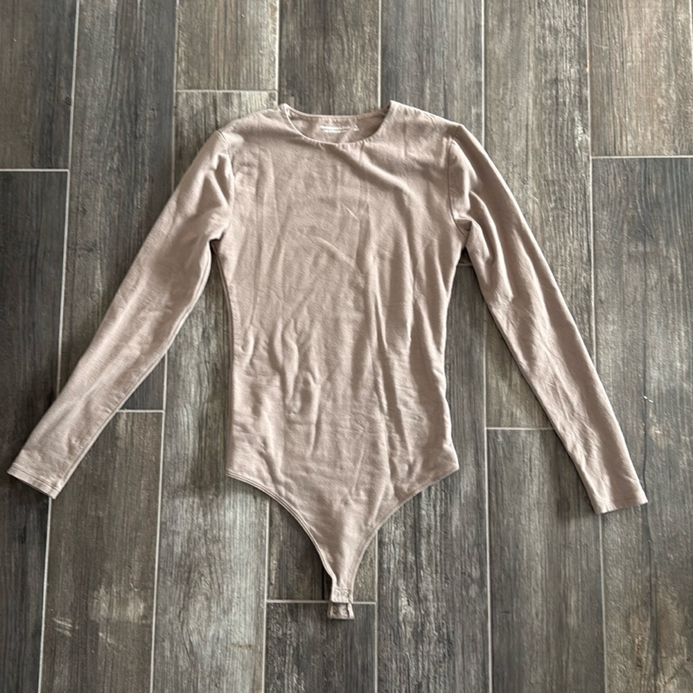 Abercrombie Taupe Long-Sleeve Bodysuit – Size Small - Picture 5 of 6